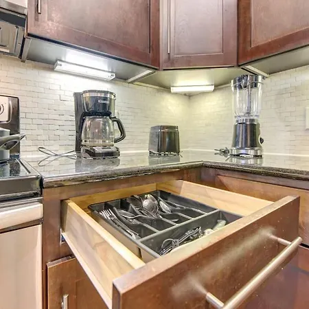 Chic 1Br Near Nrg With Pool Wifi Freeparking Apartment Houston Exterior photo