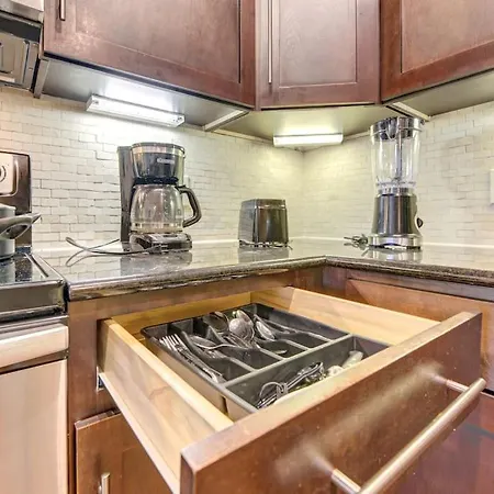 Chic 1Br Near Nrg With Pool Wifi Freeparking Apartment Houston Exterior photo